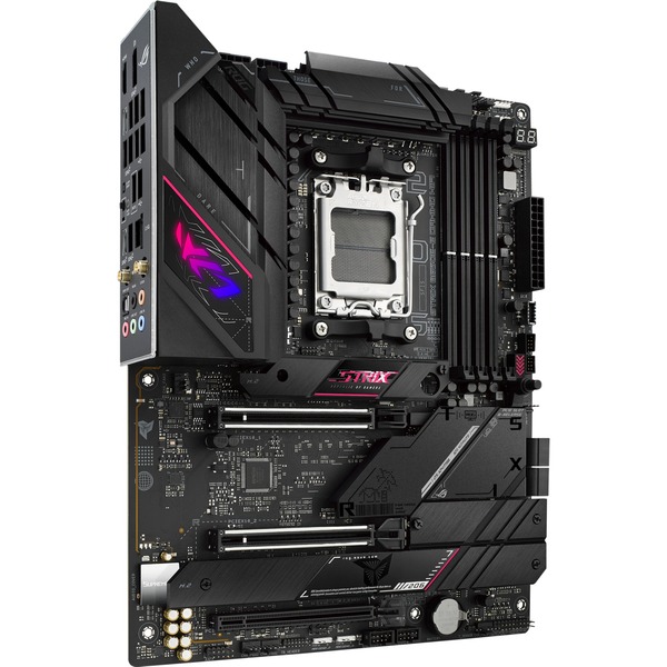 Foto 3 van ASUS ROG STRIX B650E-E GAMING WIFI socket AM5 moederbord