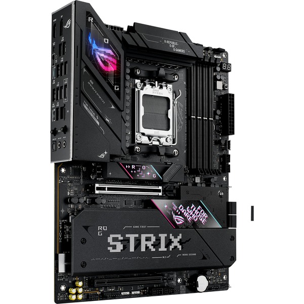 Foto 3 van ASUS ROG STRIX B850-E GAMING WIFI socket AM5 moederbord