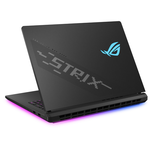 Foto 5 van ASUS ROG Strix SCAR 18 (G835LX-SA012W) 18" gaming laptop