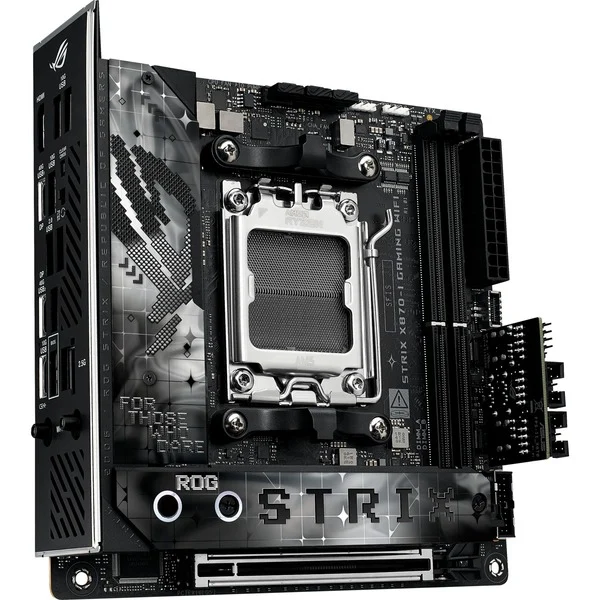 Foto 2 van ASUS ROG STRIX X870-I GAMING WIFI socket AM5 moederbord