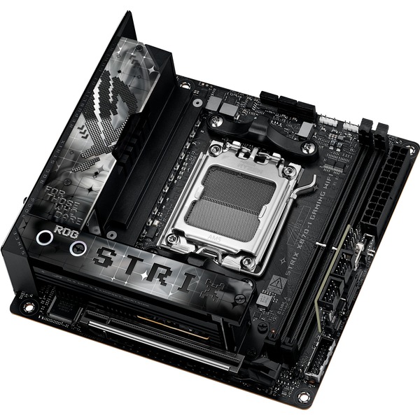 Foto 6 van ASUS ROG STRIX X870-I GAMING WIFI socket AM5 moederbord