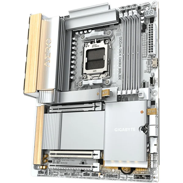 Foto 4 van GIGABYTE X870E AERO X3D WOOD socket AM5 moederbord