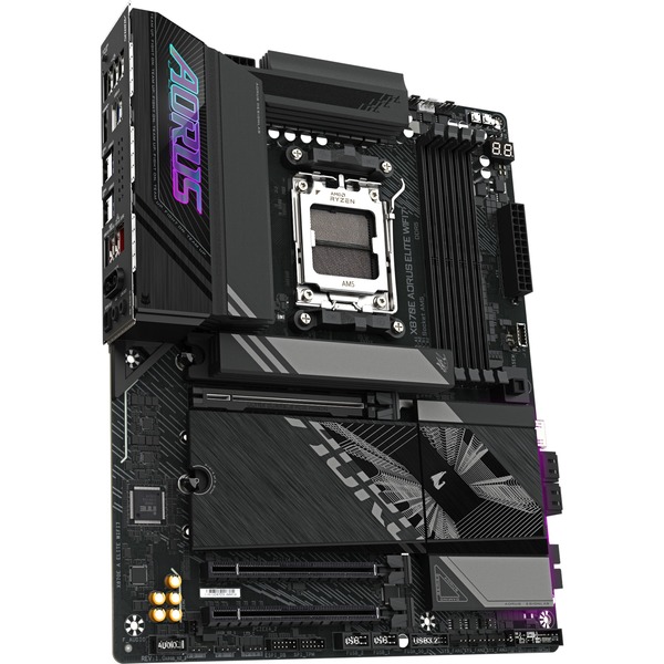 Foto 3 van GIGABYTE X870E AORUS ELITE WIFI7 socket AM5 moederbord