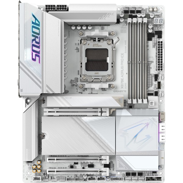 Foto 2 van GIGABYTE X870E AORUS PRO ICE socket AM5 moederbord