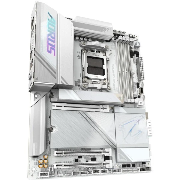 Foto 3 van GIGABYTE X870E AORUS PRO ICE socket AM5 moederbord