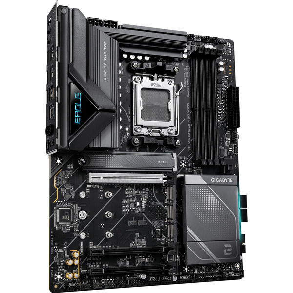 Foto 2 van GIGABYTE X870E EAGLE X3D WIFI7 socket AM5 moederbord